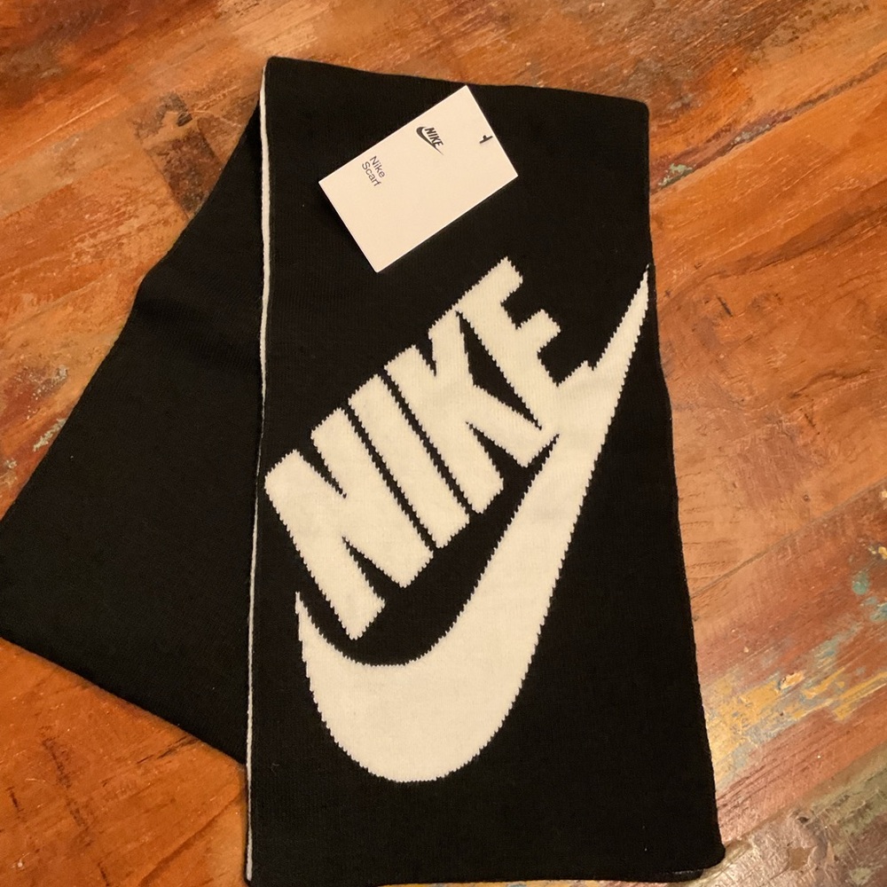 NWT Nike Reversible Scarf-Unisex
